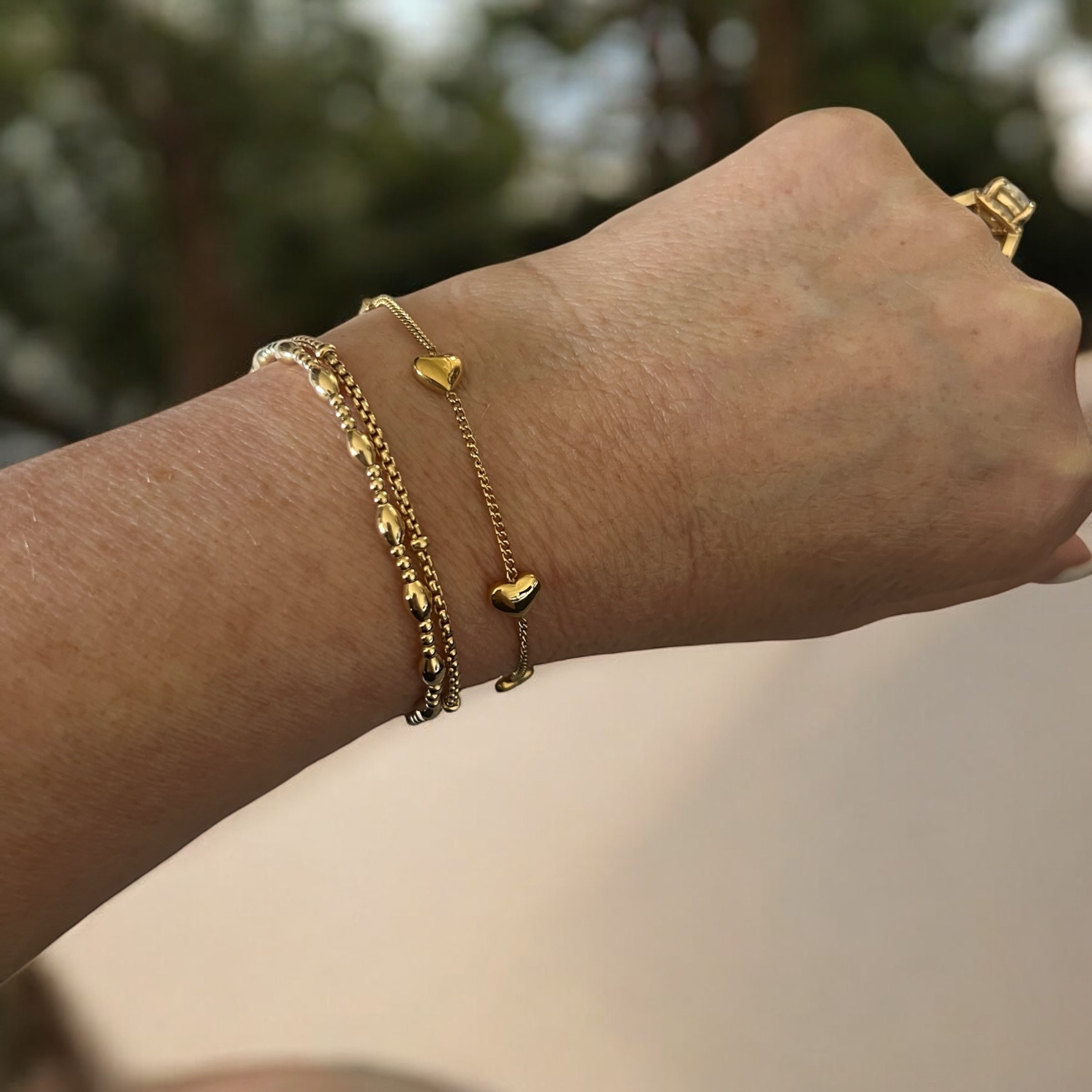 Forever Love Bracelet Gold