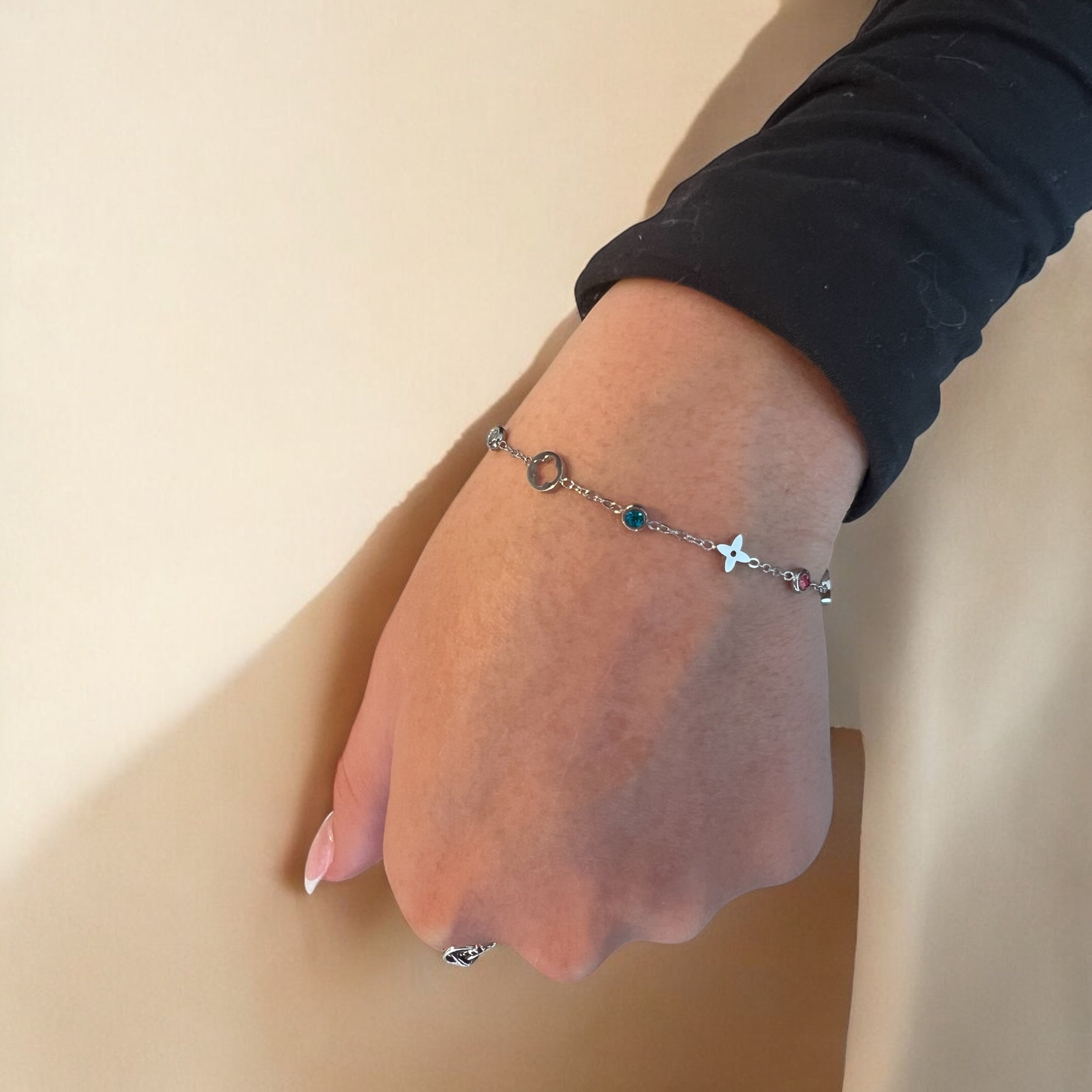 Love's Clover Silver or Gold Bracelet